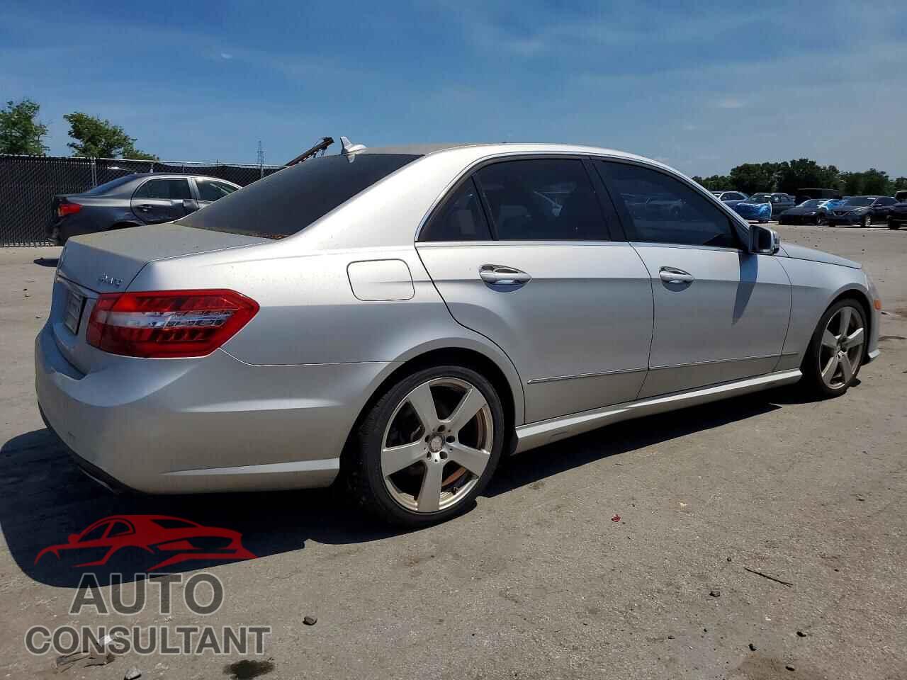 MERCEDES-BENZ E-CLASS 2011 - WDDHF8HB5BA466256