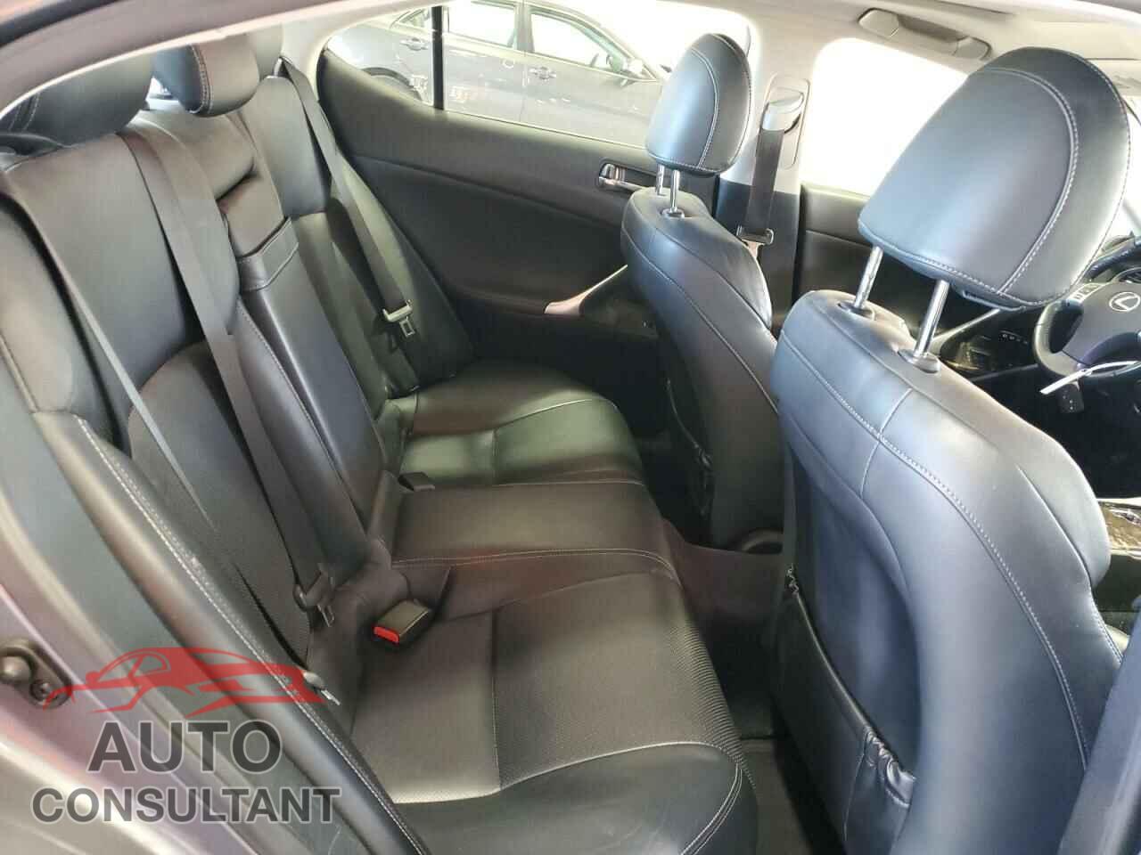 LEXUS IS 2012 - JTHCF5C2XC5054708