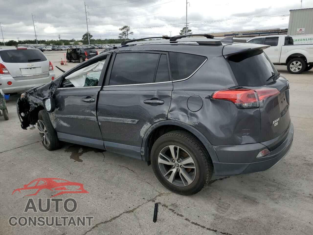 TOYOTA RAV4 2018 - 2T3RFREV3JW743473