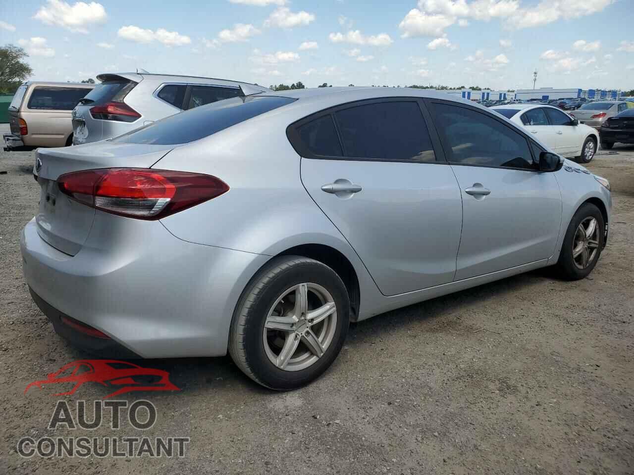 KIA FORTE 2017 - 3KPFK4A79HE105064