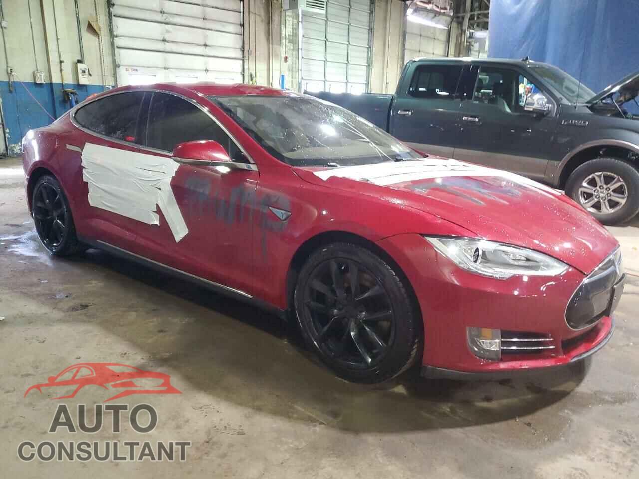 TESLA MODEL S 2013 - 5YJSA1CNXDFP09352