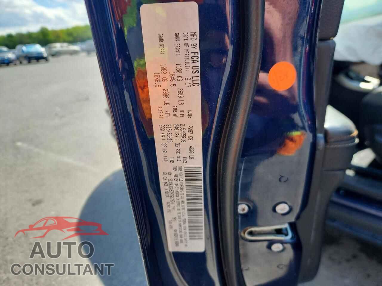 JEEP COMPASS 2017 - 3C4NJDAB7HT667074