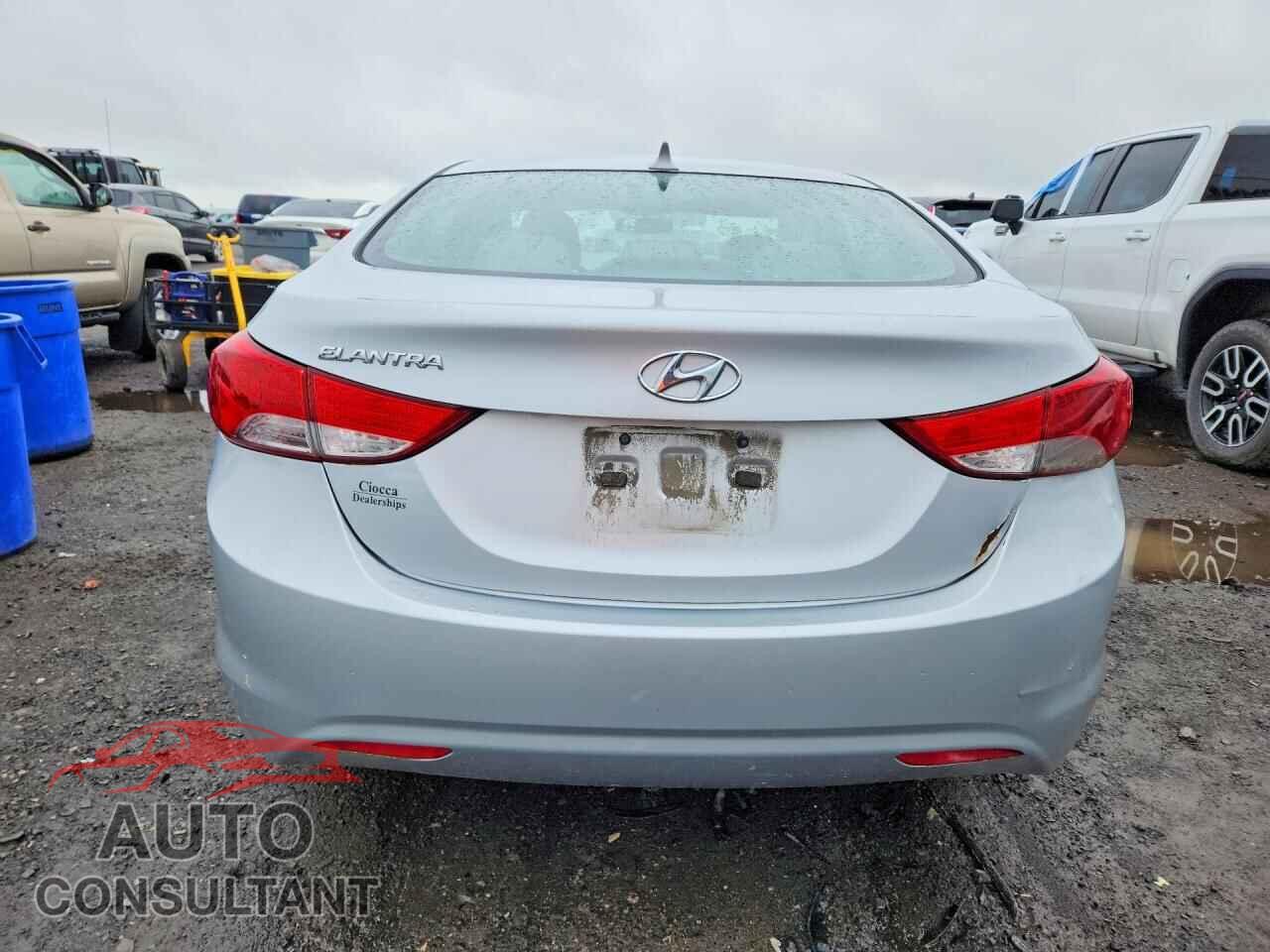 HYUNDAI ELANTRA 2013 - 5NPDH4AE8DH452282