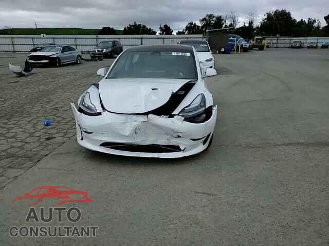 TESLA MODEL 3 2018 - 5YJ3E1EB4JF084177