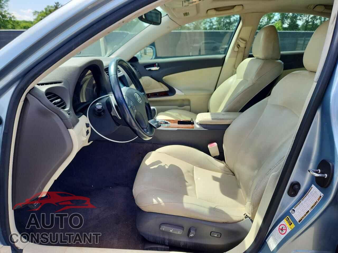 LEXUS IS 2010 - JTHBF5C23A5113719