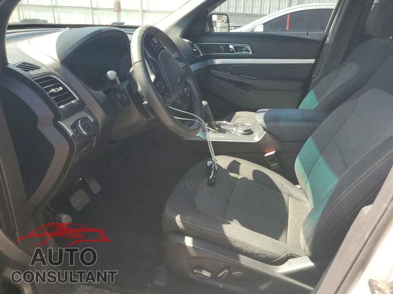 FORD EXPLORER 2017 - 1FM5K8D85HGA68100
