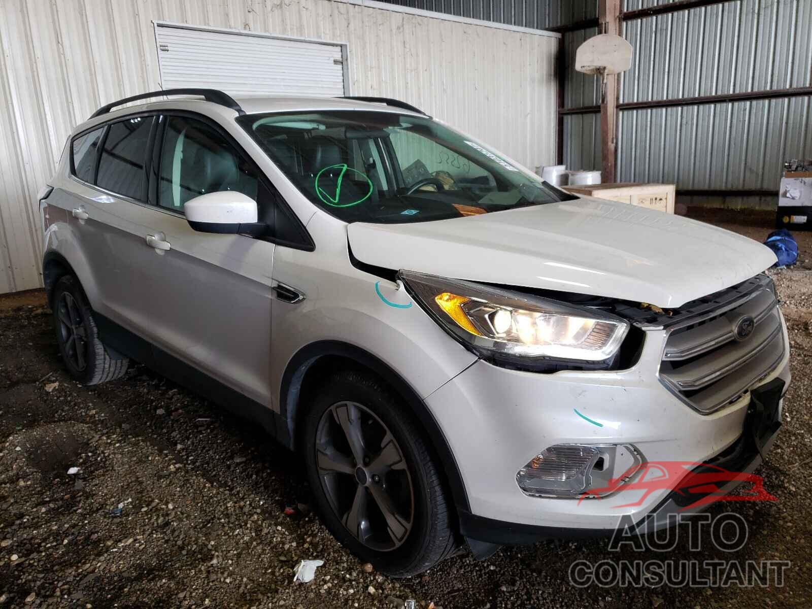 FORD ESCAPE 2017 - 1FMCU0GD4HUB20541