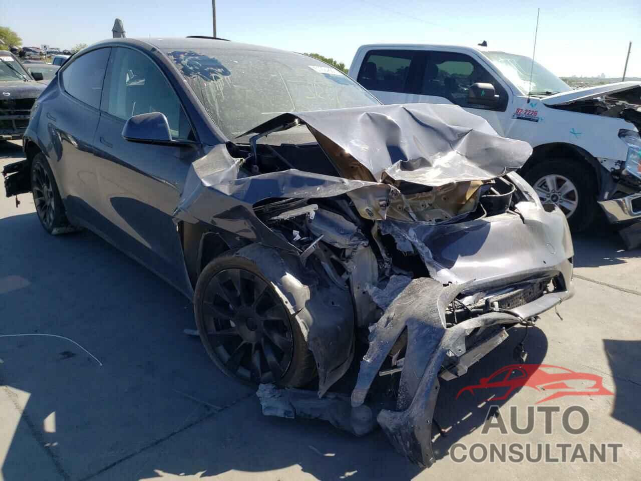 TESLA MODEL Y 2020 - 5YJYGDEE2LF008438