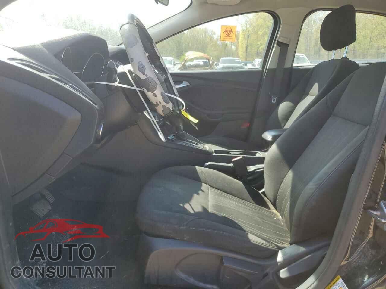 FORD FOCUS 2015 - 1FADP3F23FL313192