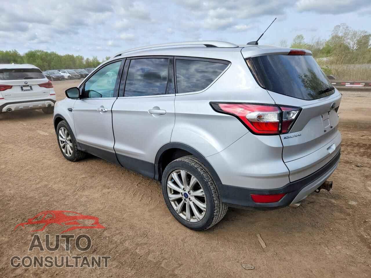 FORD ESCAPE 2017 - 1FMCU0J95HUE88408