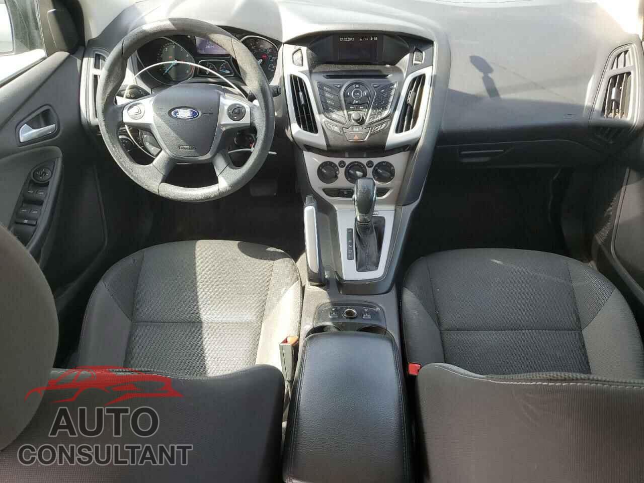 FORD FOCUS 2014 - 1FADP3K22EL110444