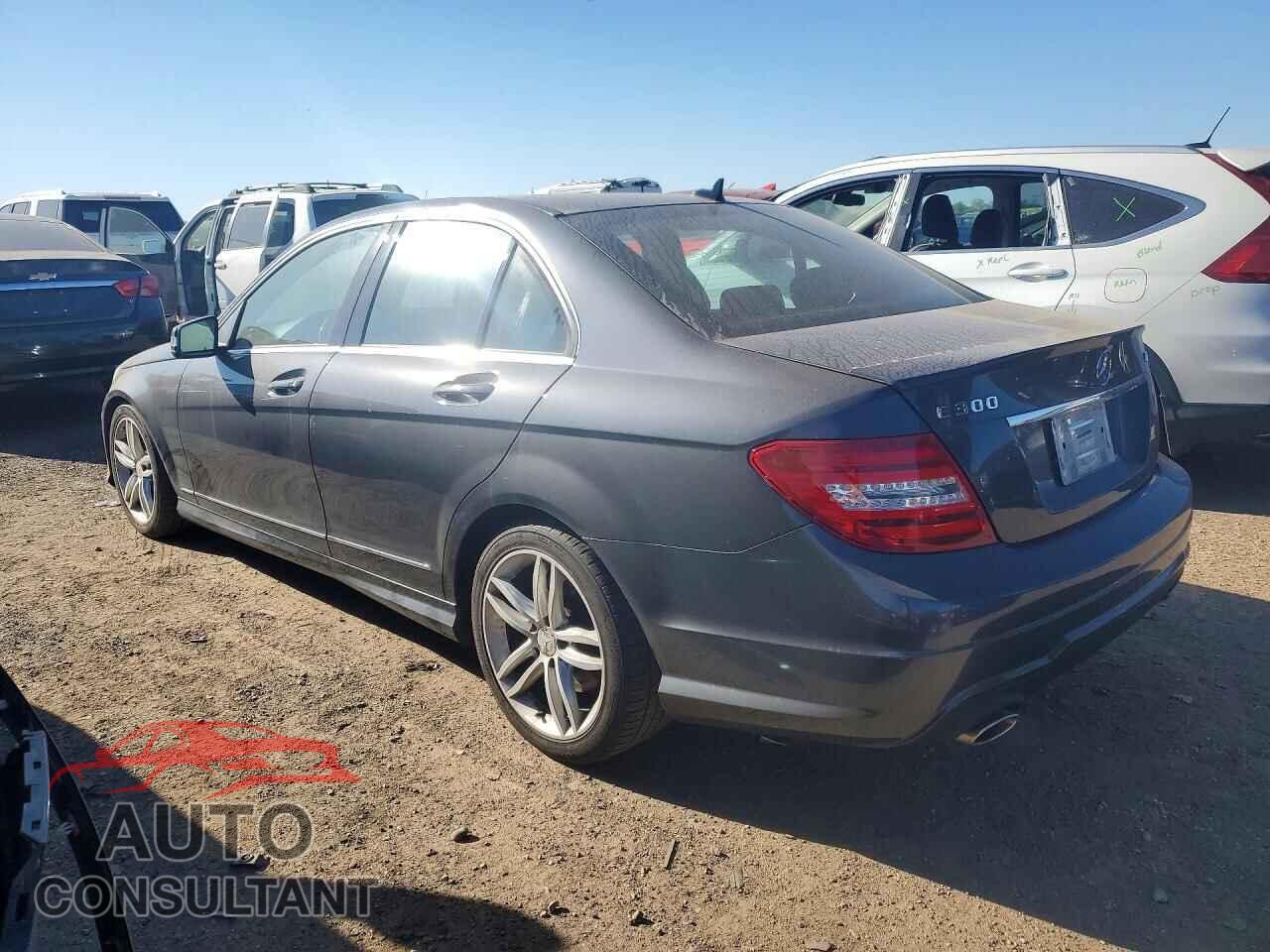 MERCEDES-BENZ C-CLASS 2013 - WDDGF8AB3DR273209