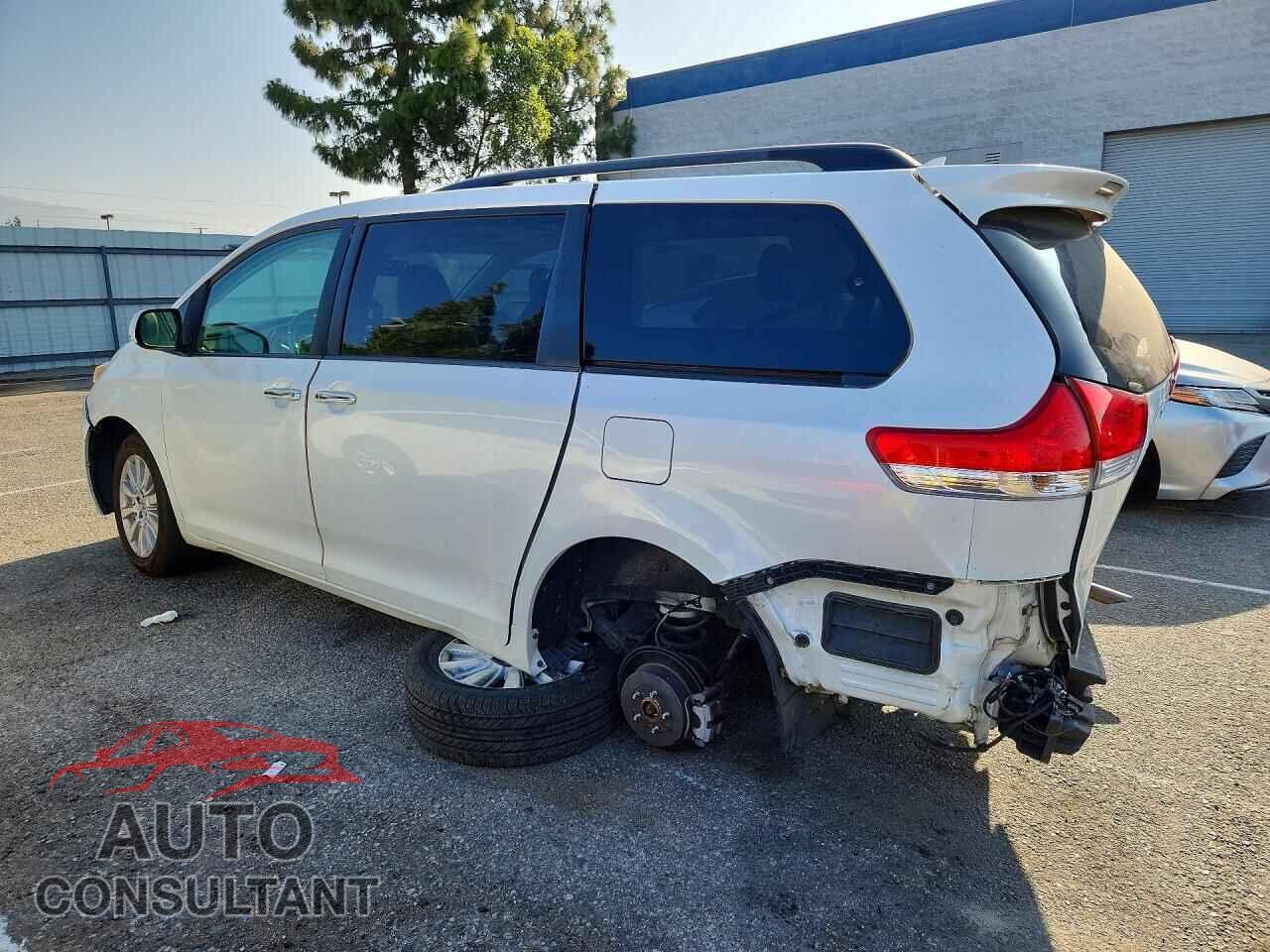 TOYOTA SIENNA 2012 - 5TDDK3DC8CS038384