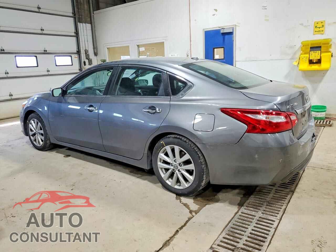 NISSAN ALTIMA 2017 - 1N4AL3AP1HC292640
