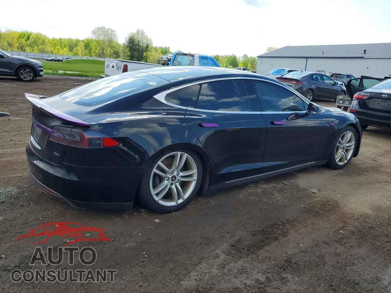 TESLA MODEL S 2015 - 5YJSA1S29FF090933