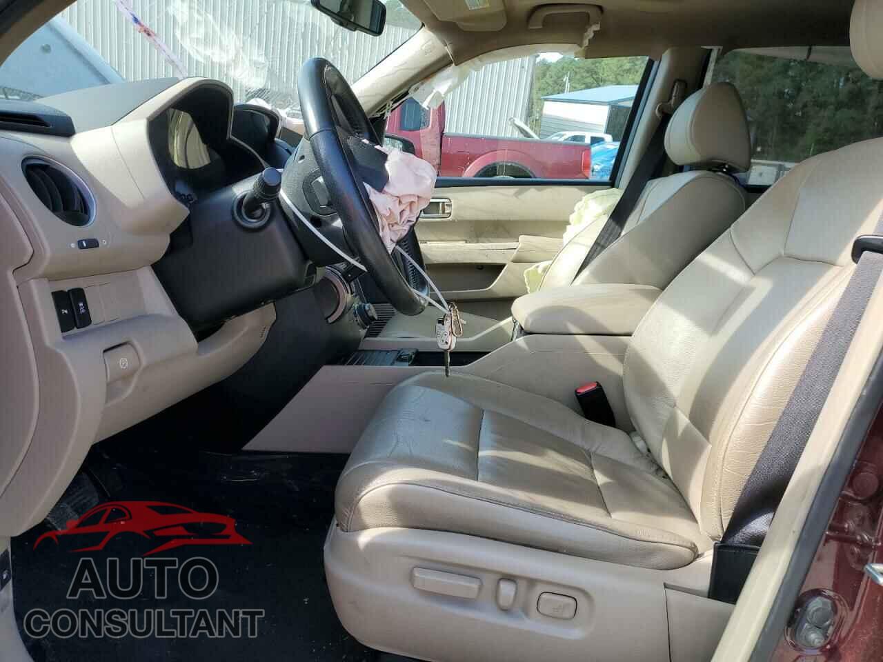 HONDA PILOT 2015 - 5FNYF4H96FB052674