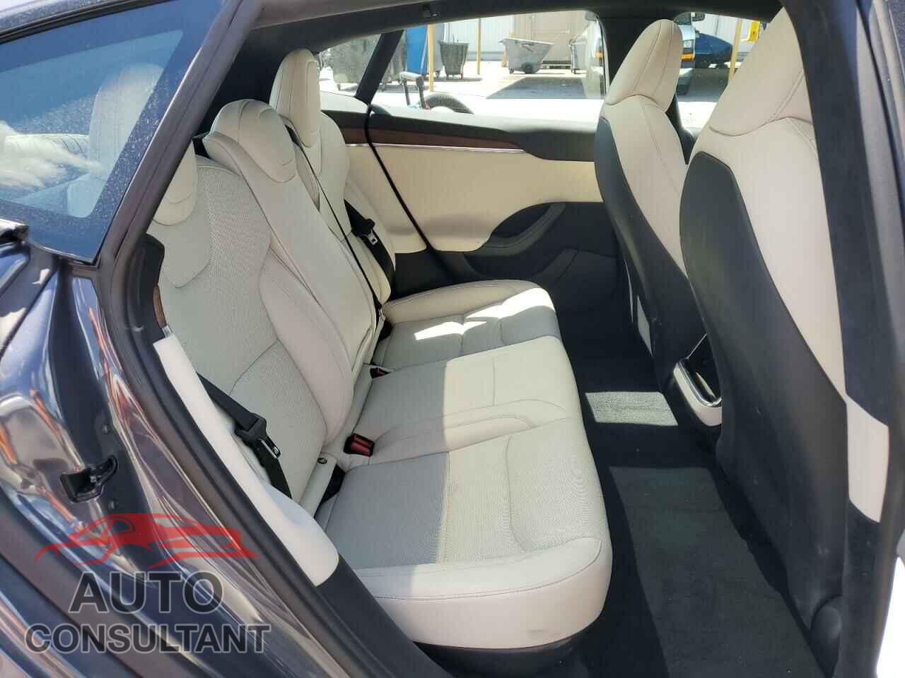 TESLA MODEL S 2023 - 5YJSA1E53PF510595