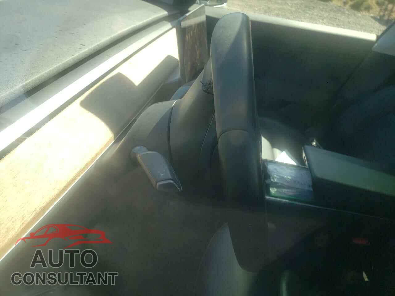 TESLA MODEL 3 2018 - 5YJ3E1EA1JF160915