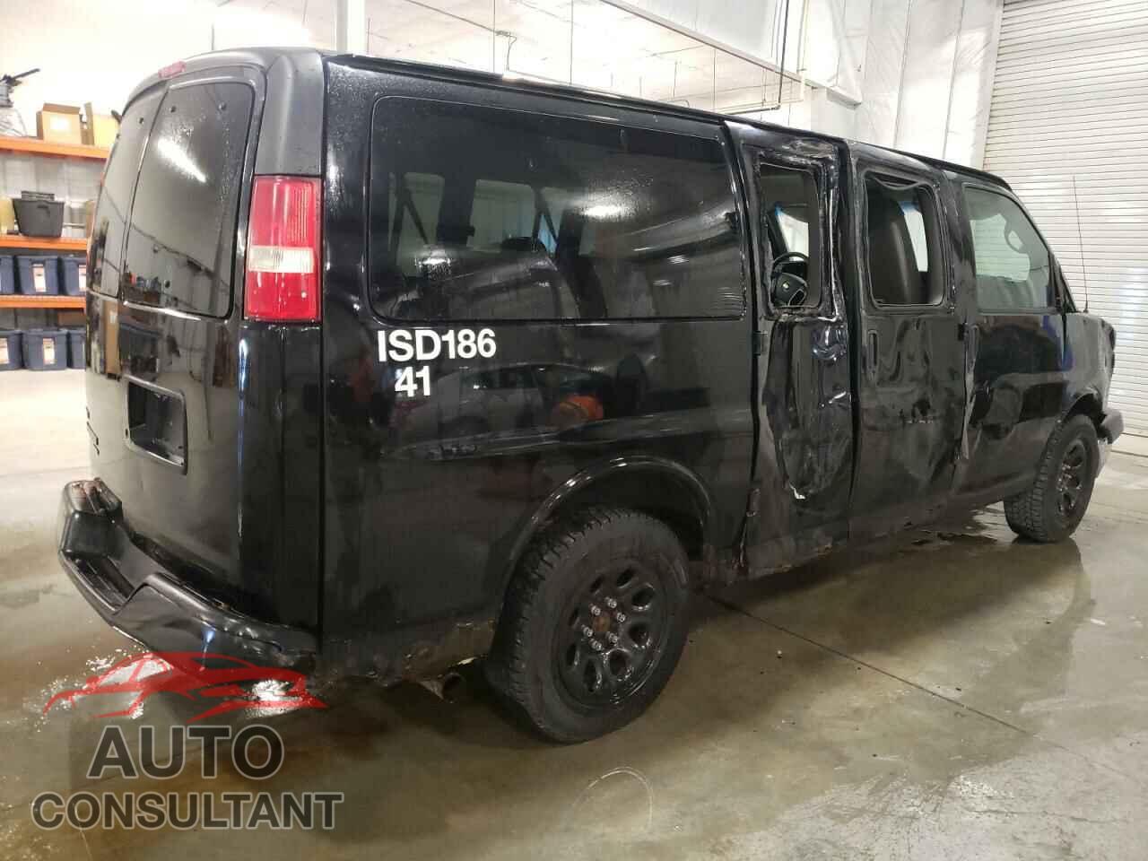 CHEVROLET EXPRESS 2010 - 1GNUGCD45A1176007