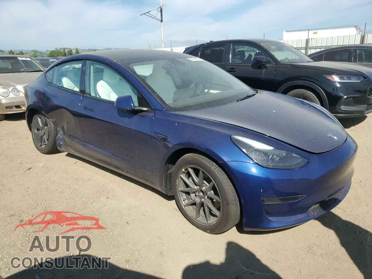 TESLA MODEL 3 2023 - 5YJ3E1EA5PF547556