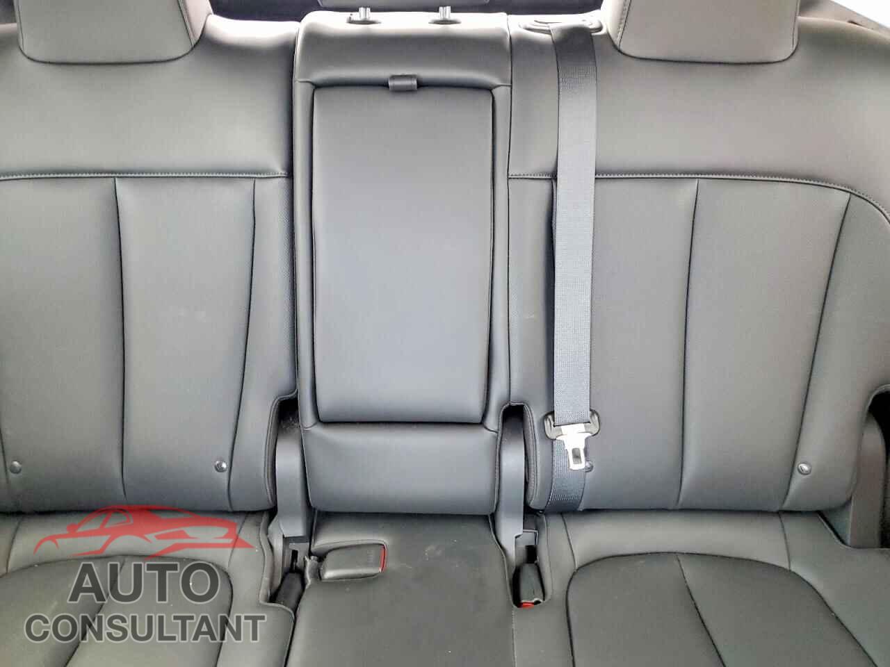 TESLA MODEL Y 2021 - 5YJYGAEE3MF297300