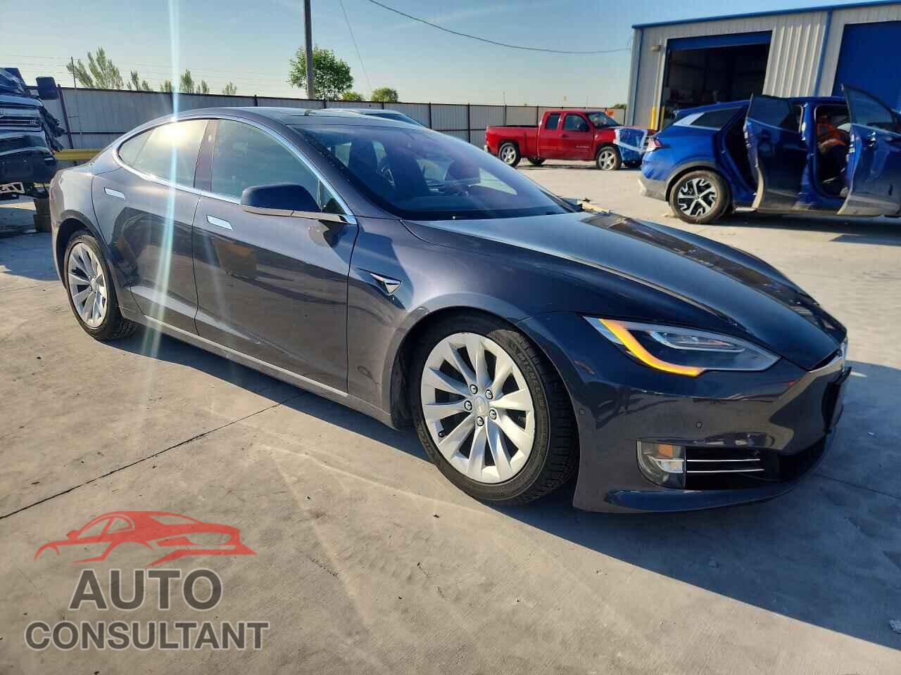 TESLA MODEL S 2017 - 5YJSA1E2XHF183779