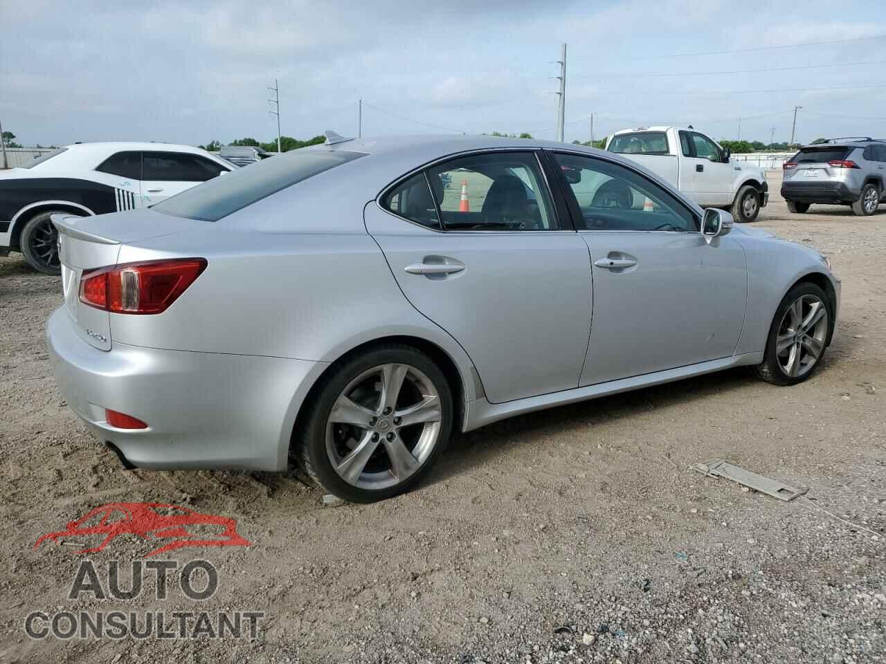 LEXUS IS 2011 - JTHBF5C20B5137543