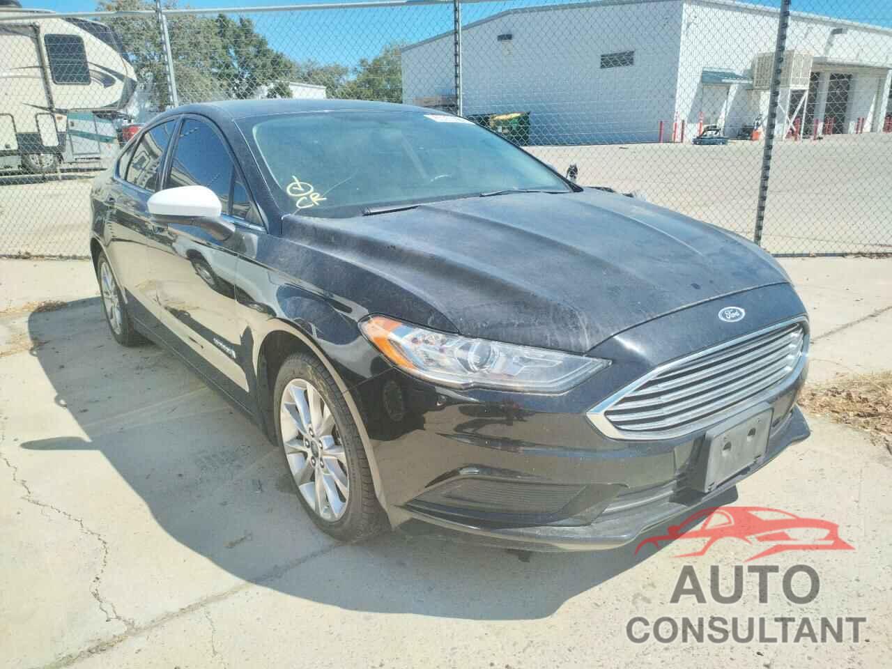 FORD FUSION 2017 - 3FA6P0LU4HR373855