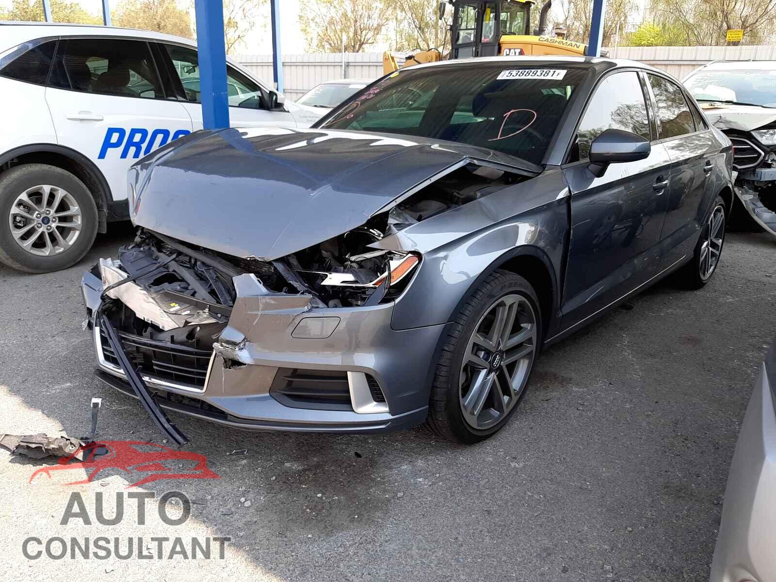 AUDI A3 2017 - WAUAUGFFXH1047004