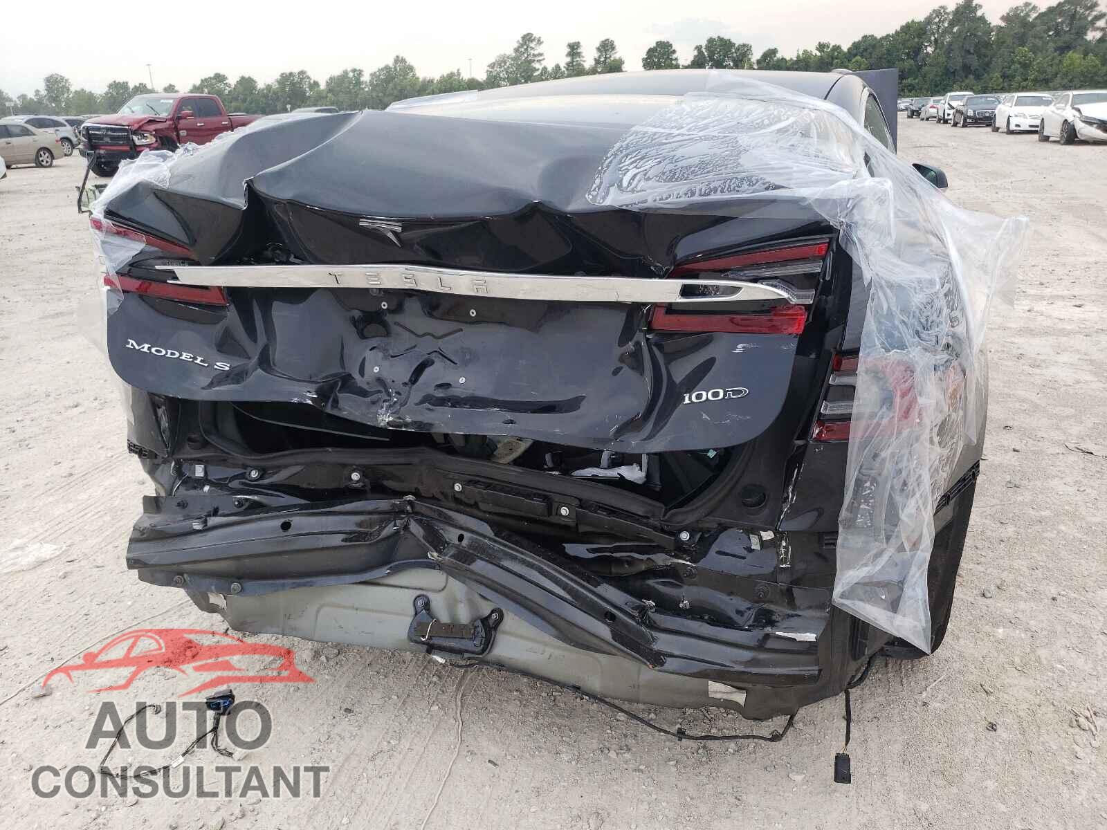 TESLA MODEL S 2017 - 5YJSA1E28HF204404