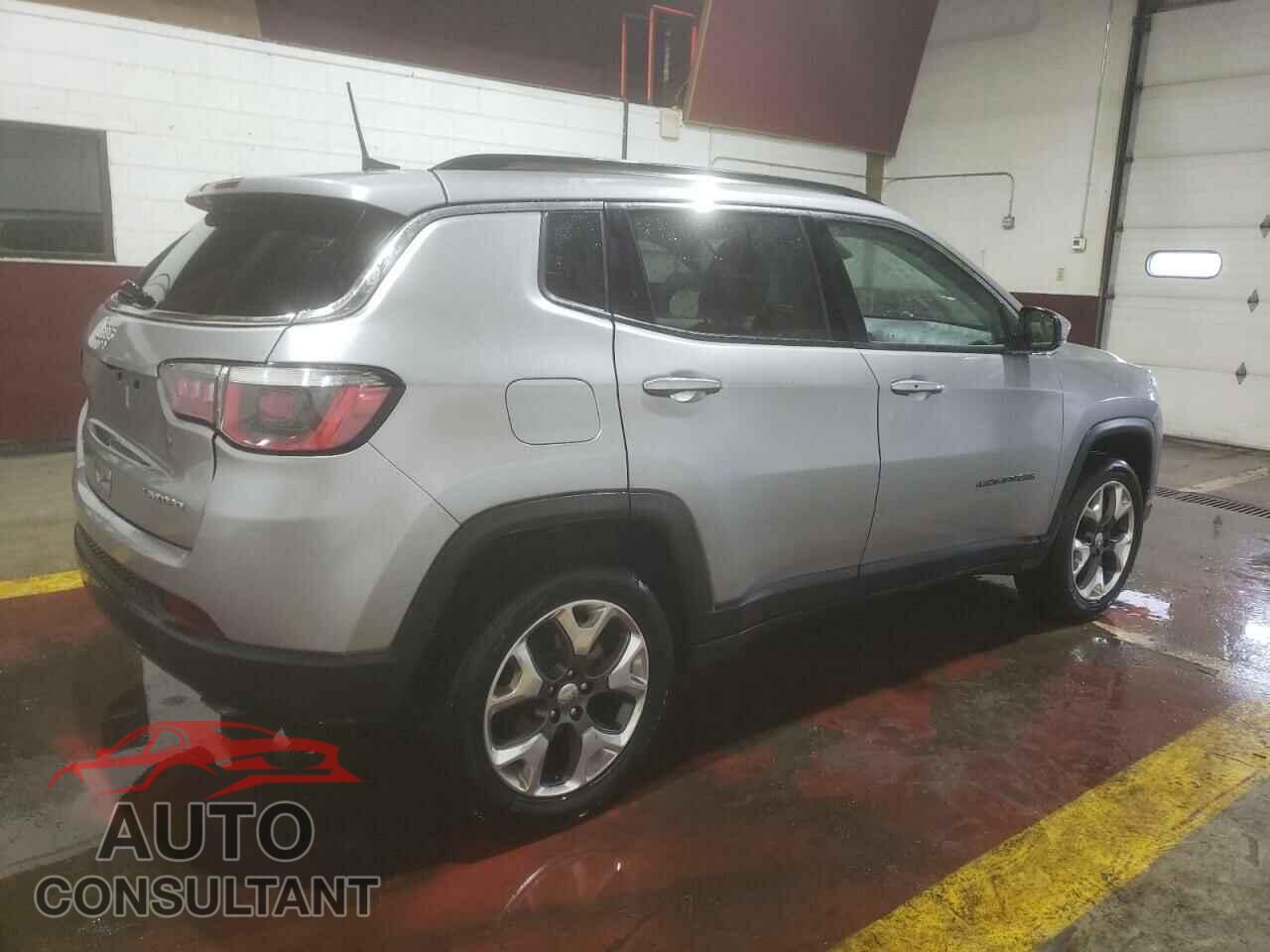 JEEP COMPASS 2020 - 3C4NJDCB5LT155951