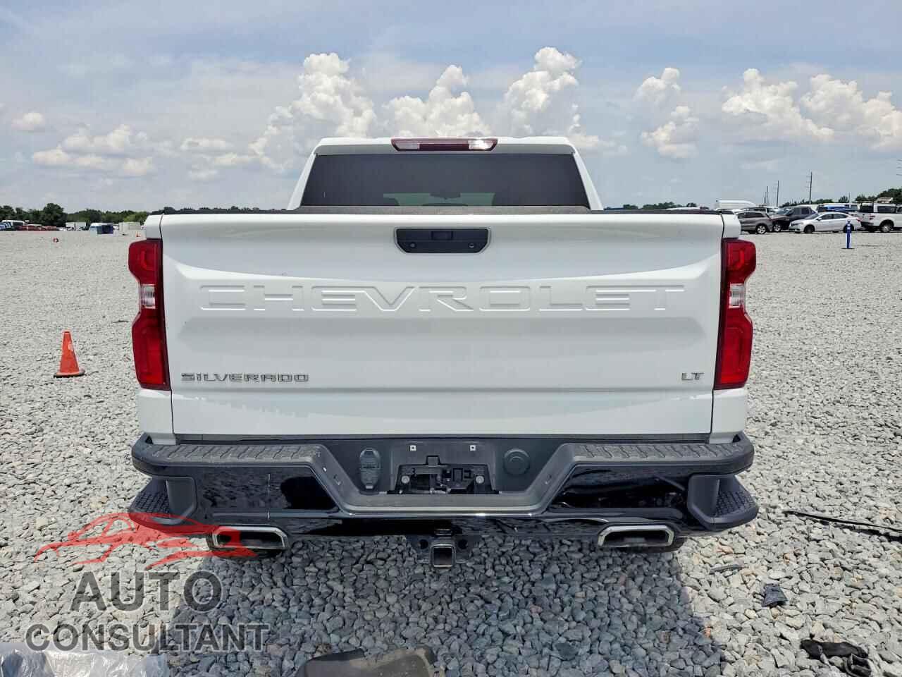 CHEVROLET SILVERADO 2021 - 1GCPYFED3MZ405731