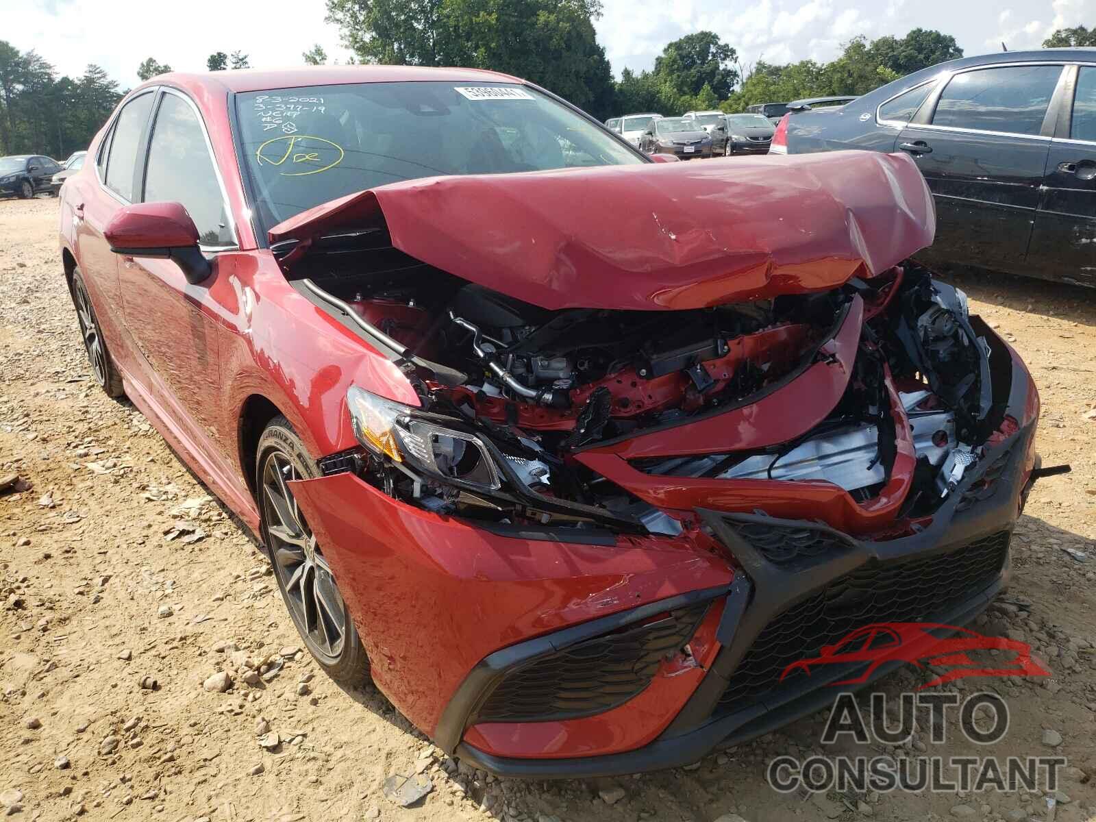 TOYOTA CAMRY 2021 - 4T1G11AK0MU453224