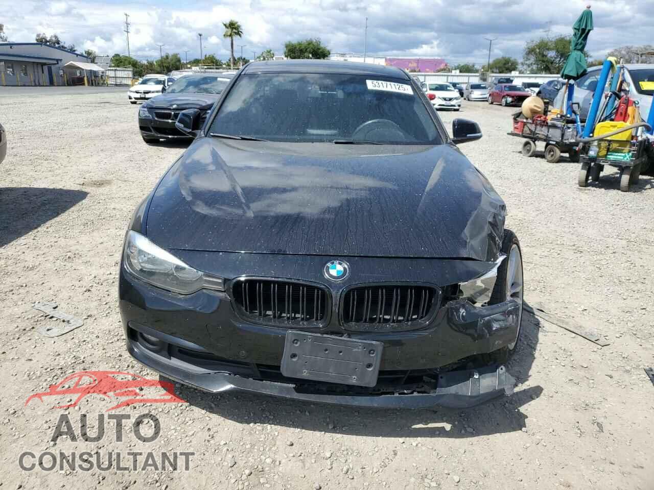 BMW 3 SERIES 2016 - WBA8E1G53GNU12421