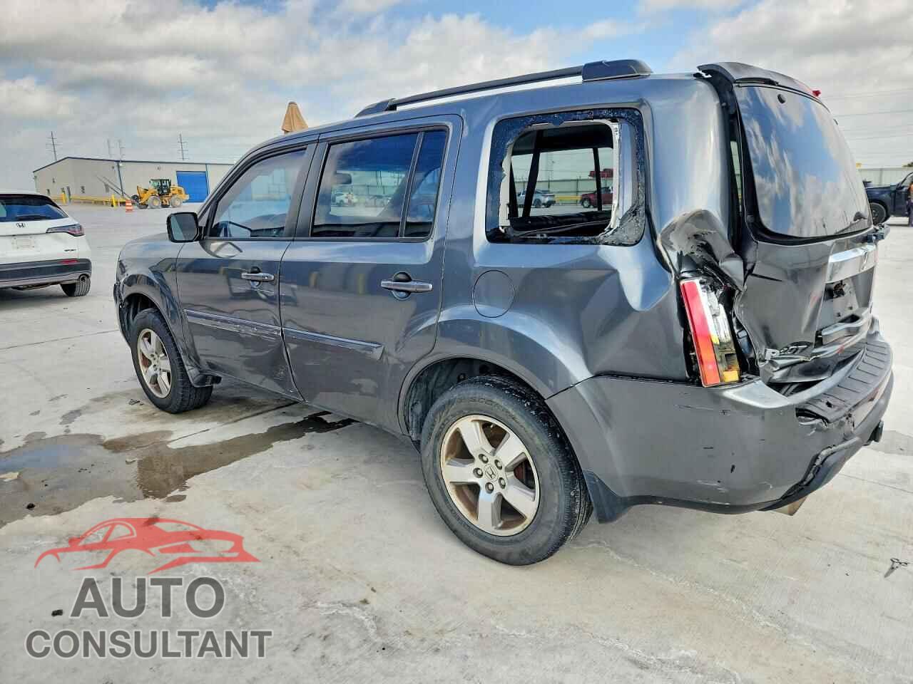 HONDA PILOT 2011 - 5FNYF3H57BB004330