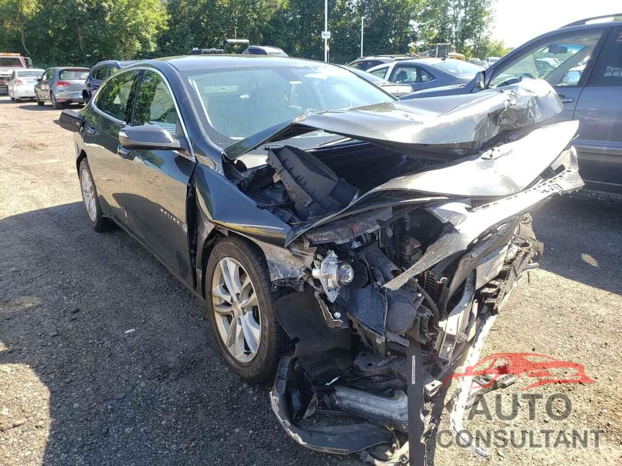 CHEVROLET MALIBU 2017 - 1G1ZE5ST7HF107979