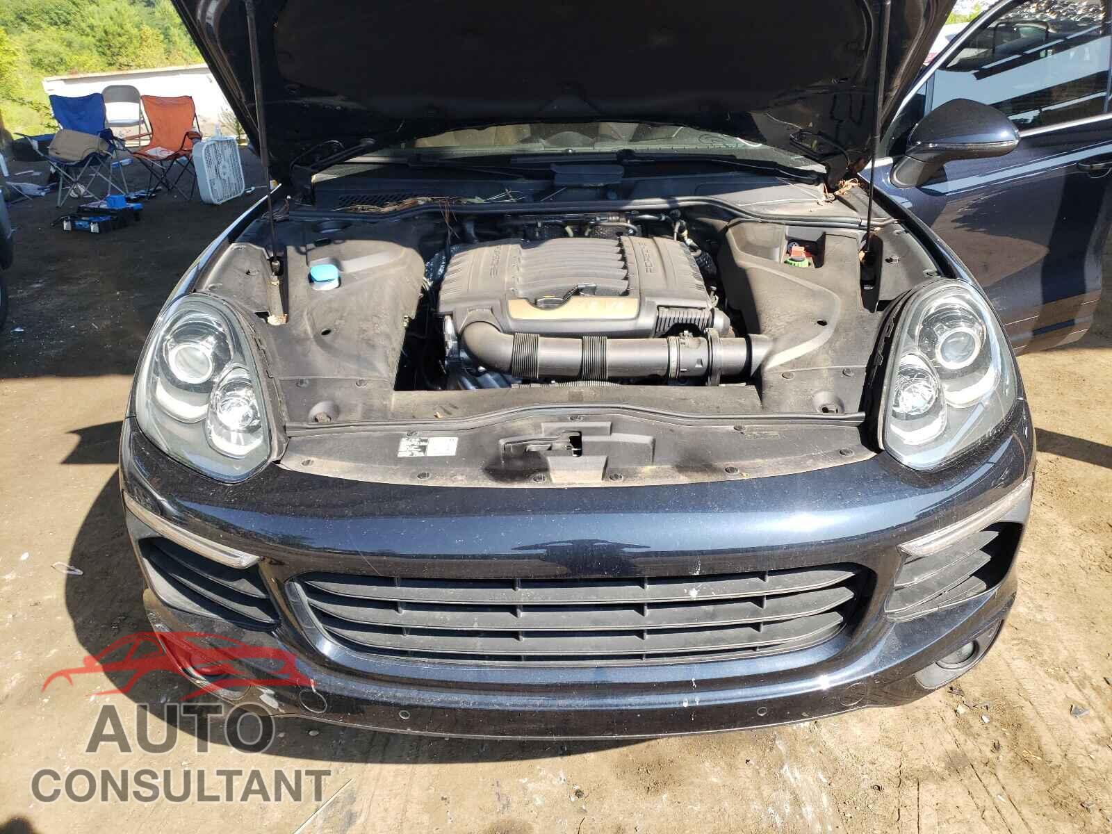 PORSCHE CAYENNE 2016 - WP1AA2A27GKA10986