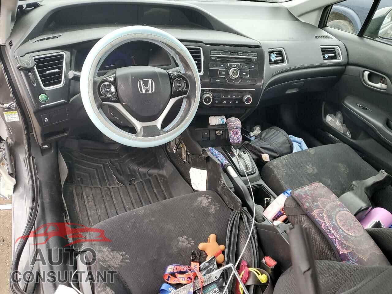 HONDA CIVIC 2013 - 2HGFB2F57DH538099
