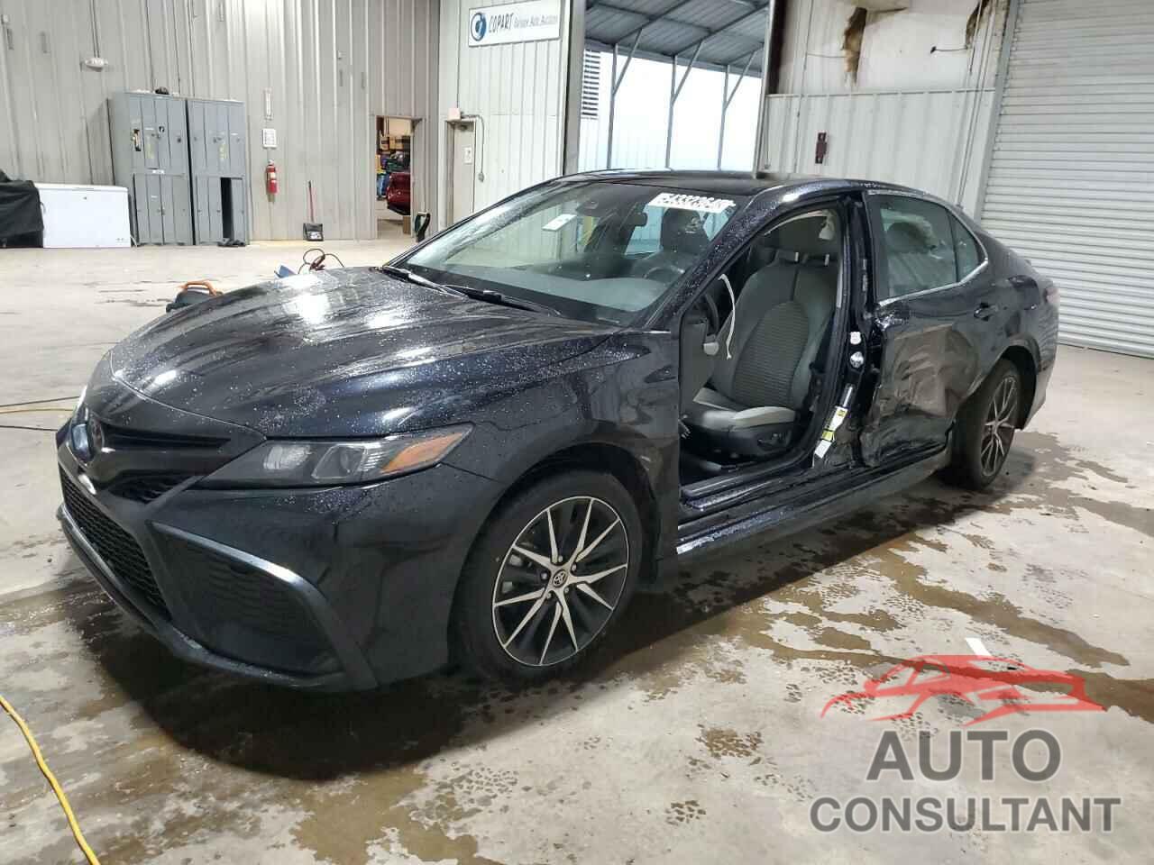 TOYOTA CAMRY 2022 - 4T1G11AK2NU718517