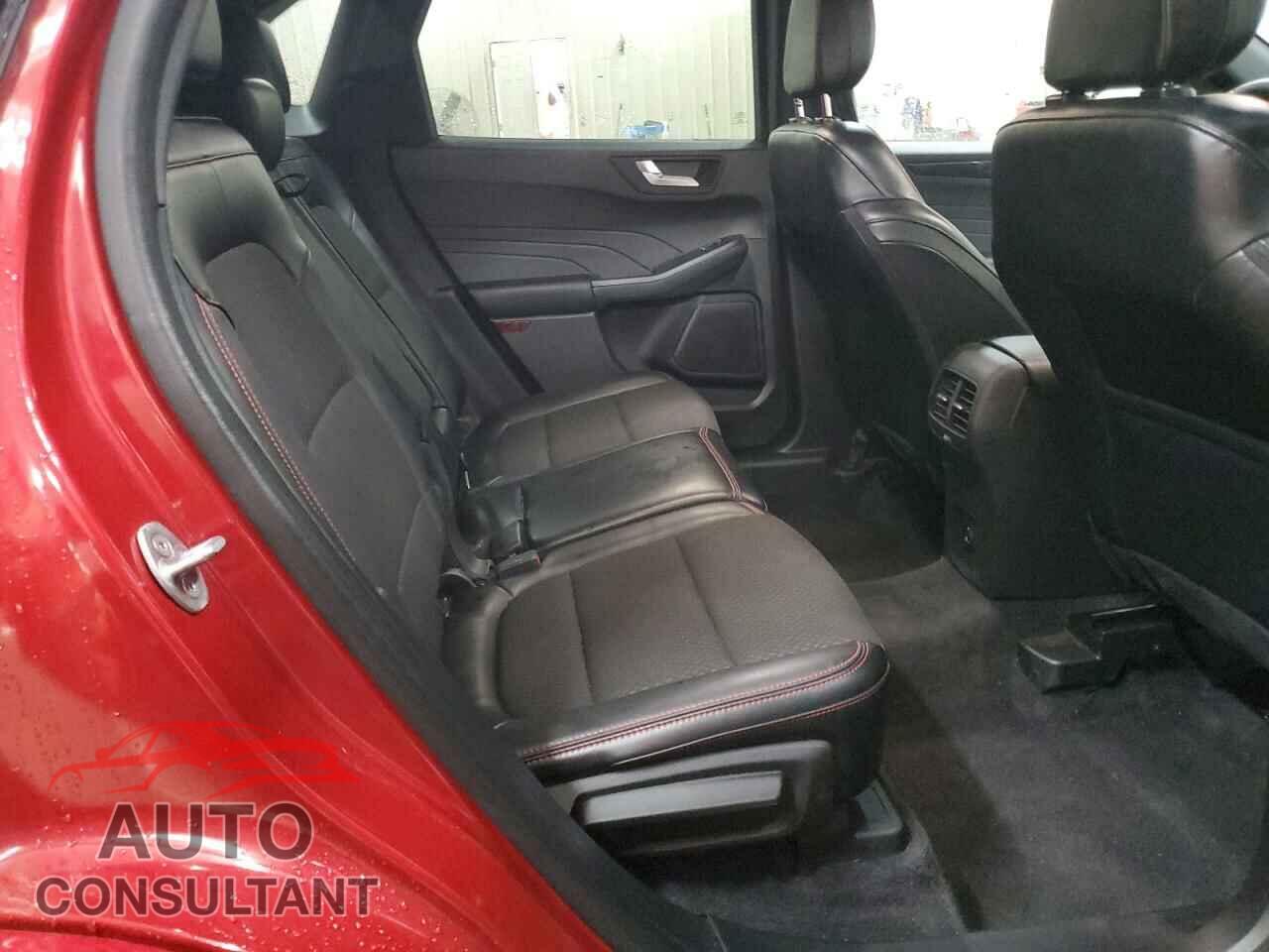 FORD ESCAPE ST 2023 - 1FMCU9NA1PUB39804