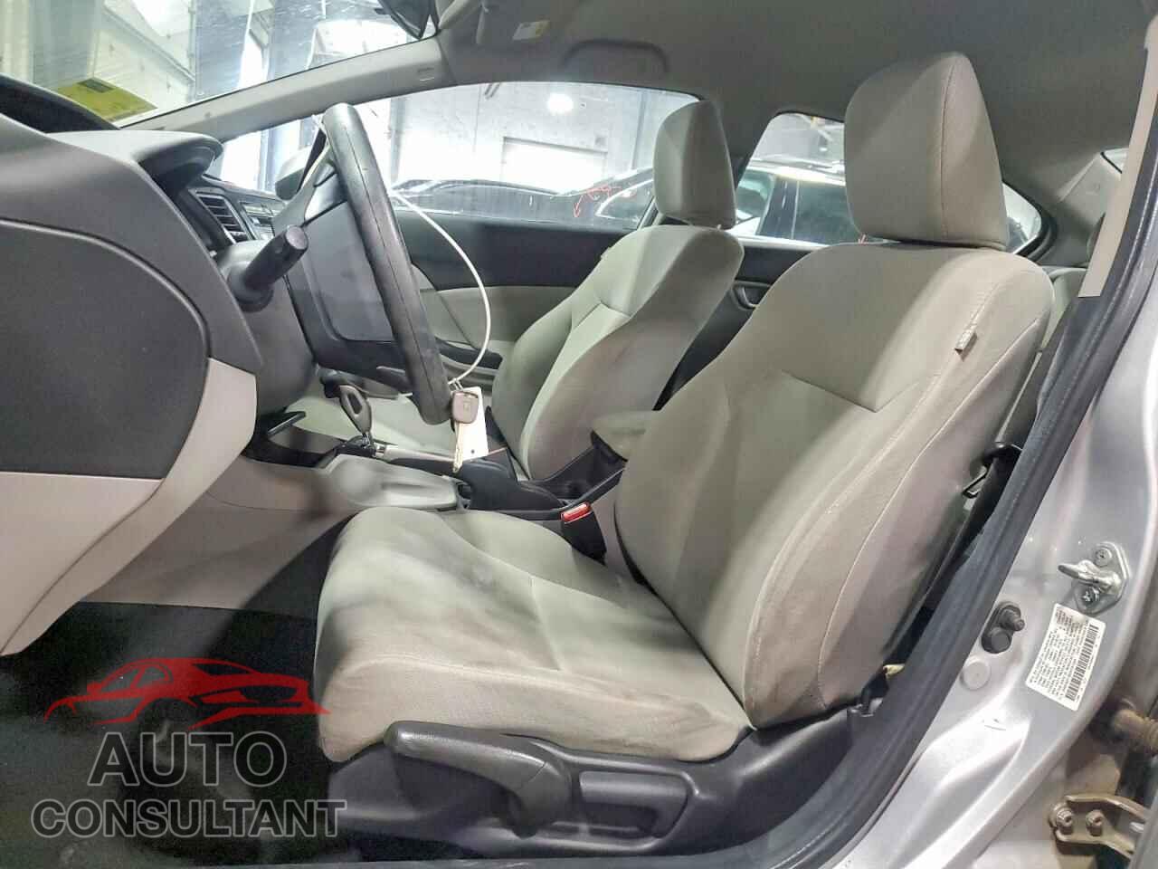 HONDA CIVIC 2013 - 2HGFB2F58DH547569