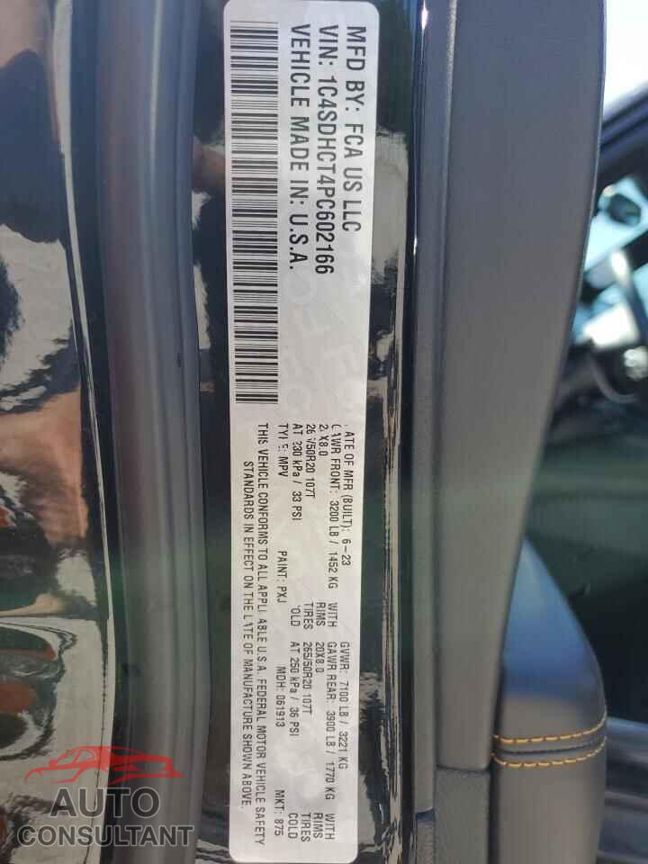 DODGE DURANGO 2023 - 1C4SDHCT4PC602166