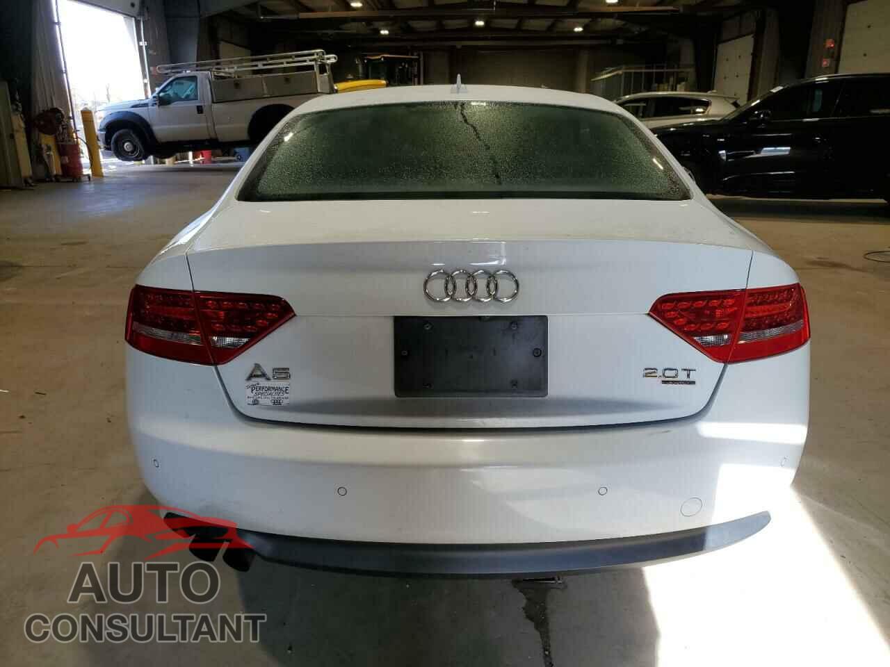 AUDI A5 2012 - WAULFAFR1CA019613
