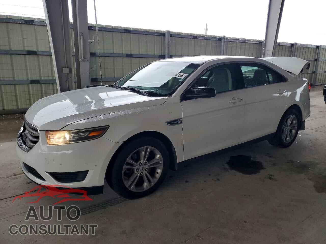 FORD TAURUS 2019 - 1FAHP2D87KG106939