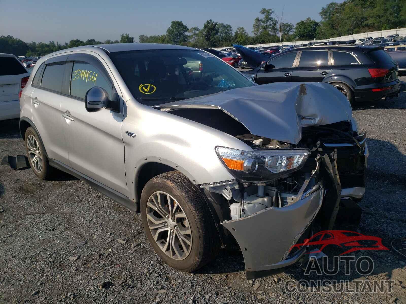MITSUBISHI OUTLANDER 2019 - JA4AR3AU6KU018005