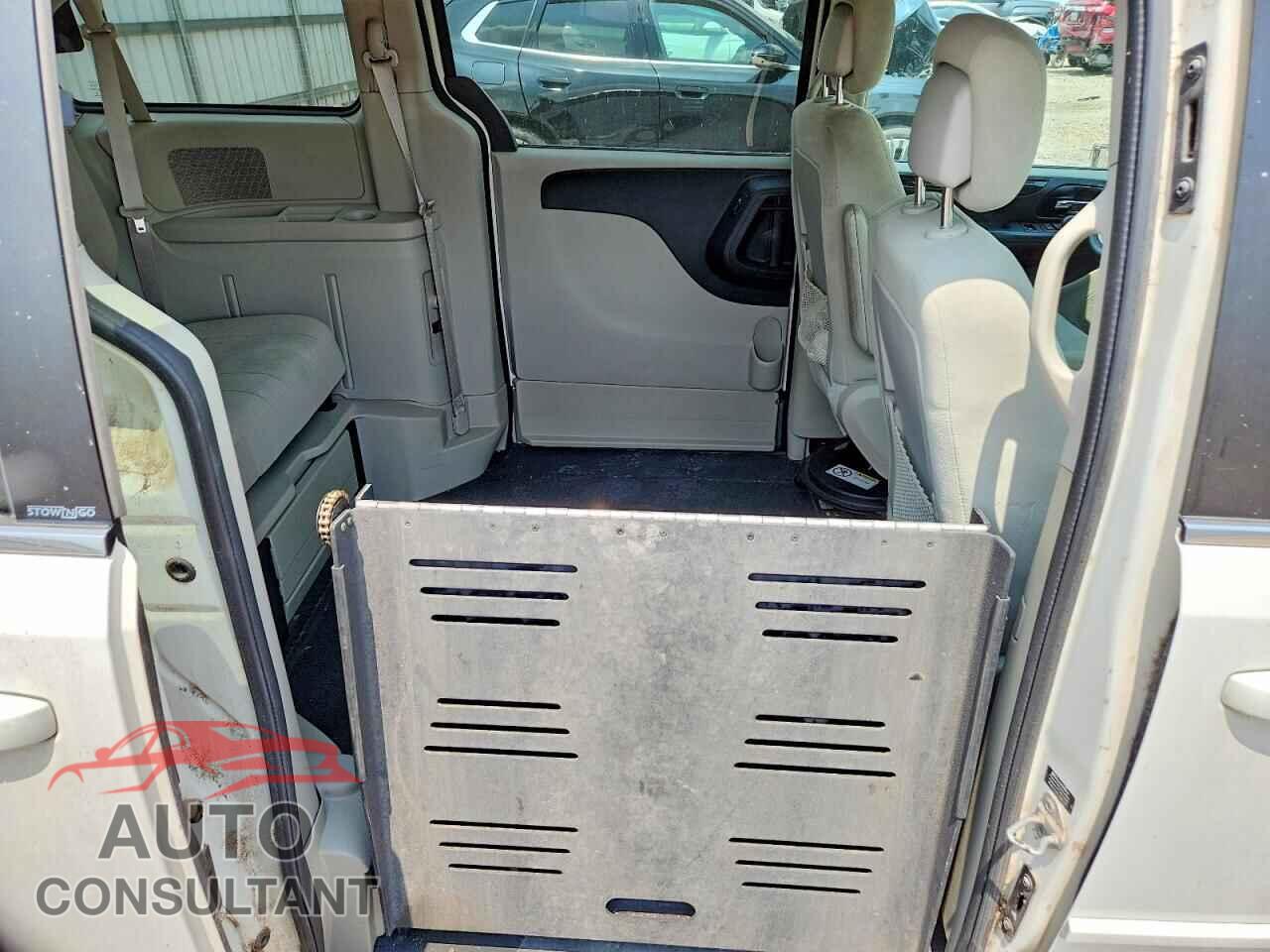 DODGE CARAVAN 2013 - 2C4RDGDG4DR781015