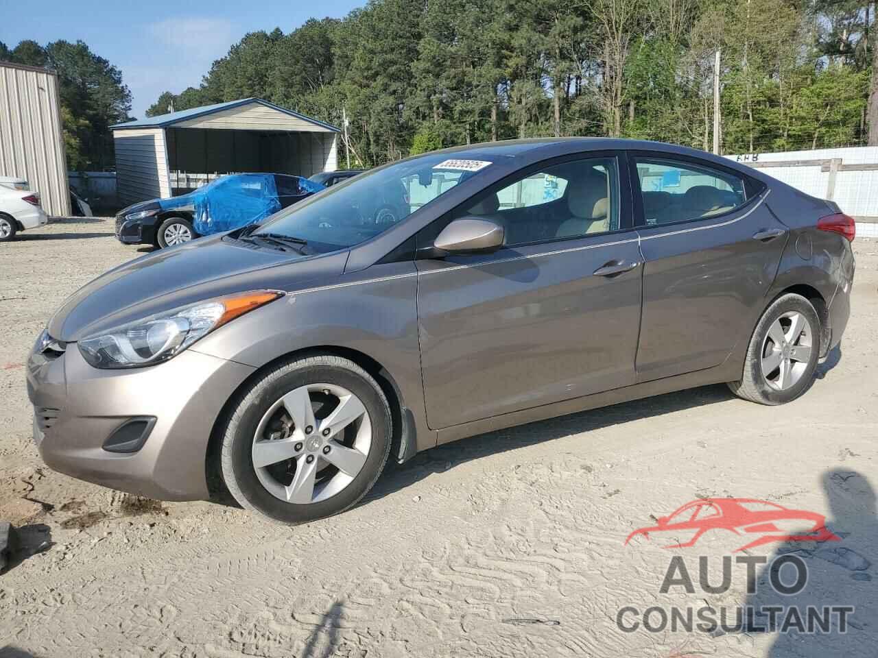 HYUNDAI ELANTRA 2013 - 5NPDH4AE5DH401225