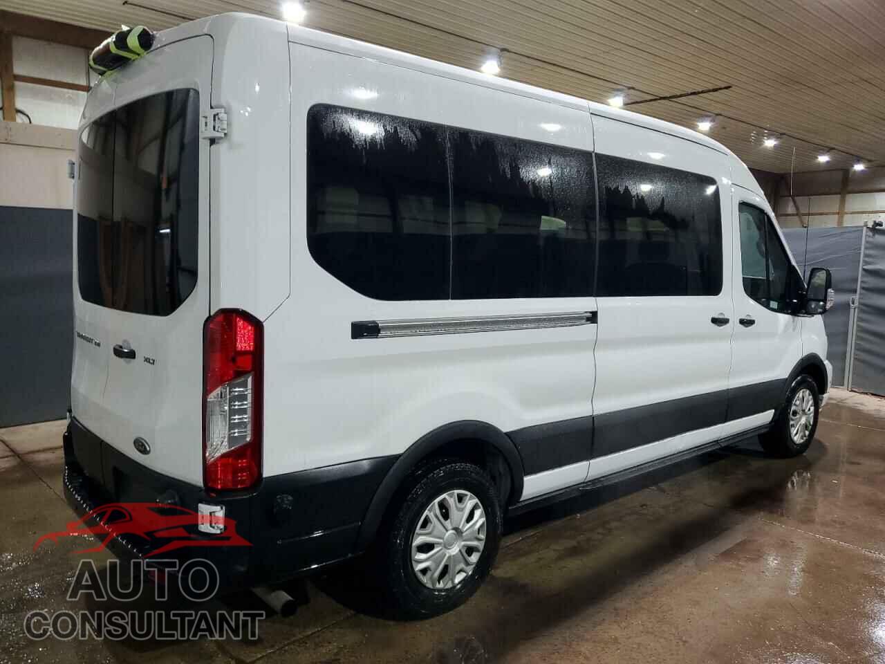FORD TRANSIT 2024 - 1FBAX2C85RKA42408