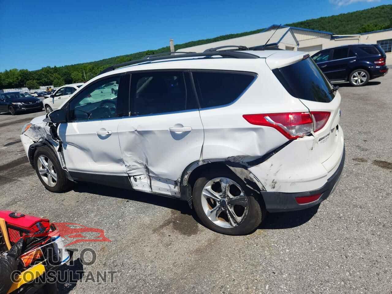 FORD ESCAPE 2013 - 1FMCU0GXXDUC66964