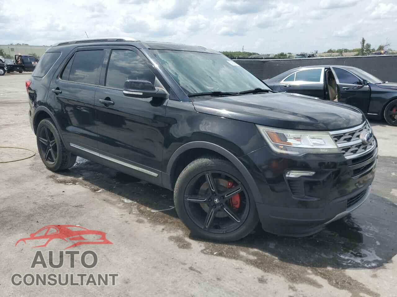 FORD EXPLORER 2018 - 1FM5K7D83JGB85447
